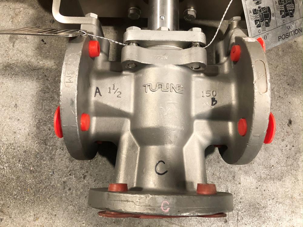 XOMOX Tufline 1-1/2" 150# CF8M 3-Way Plug Valve, Type D,  w/ Hytork 426 Actuator